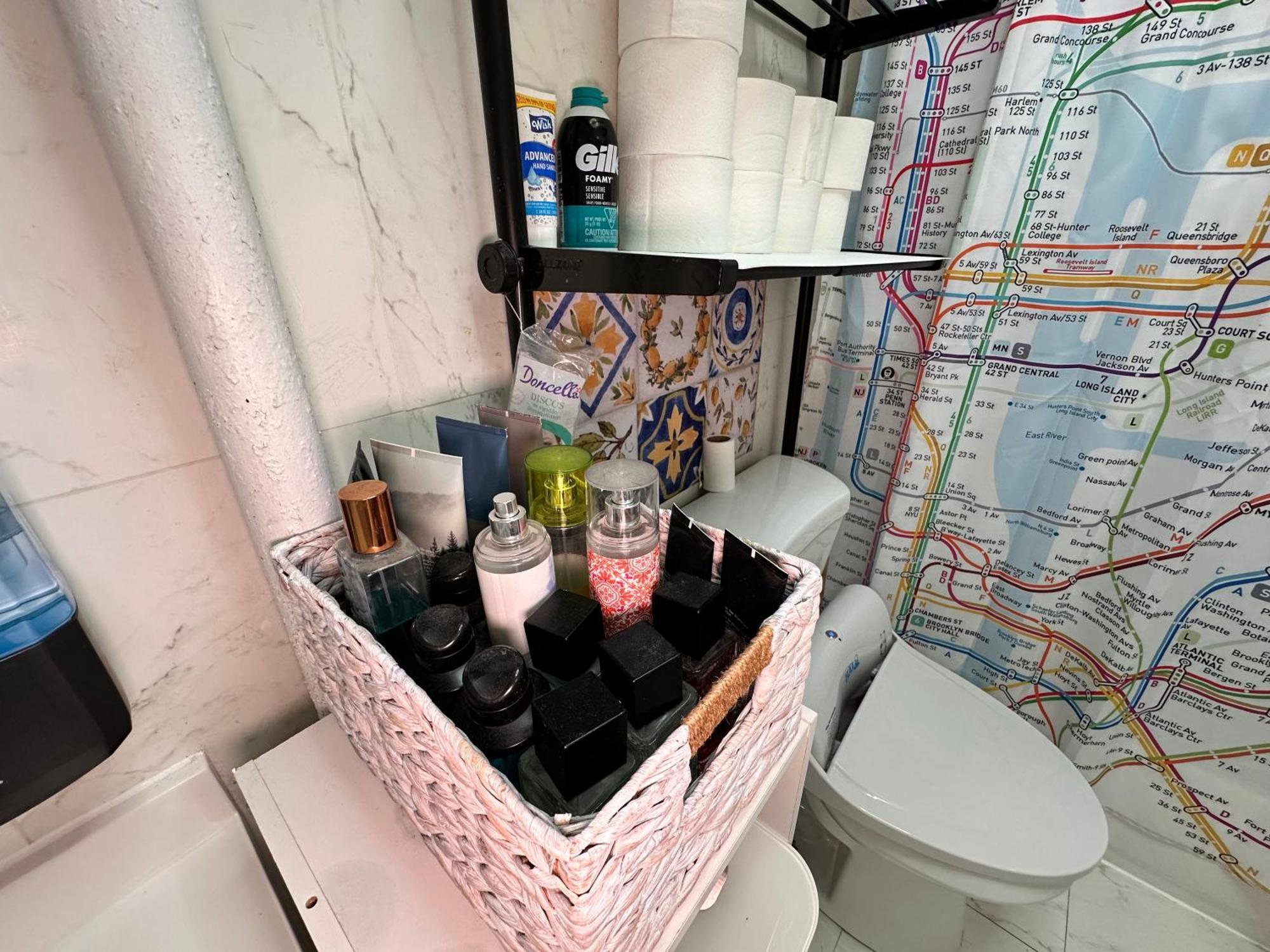 Tropical Comfort Room In Harlem Cozy Stay With Snacks & Style New York Exterior foto